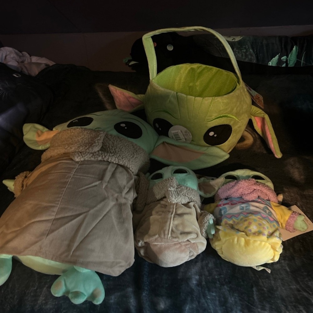 Green and Tan Stuffed Alien Toy Set